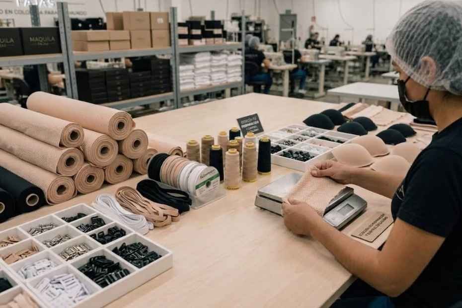 Selección de textiles e insumos para la fabricación de fajas personalizadas